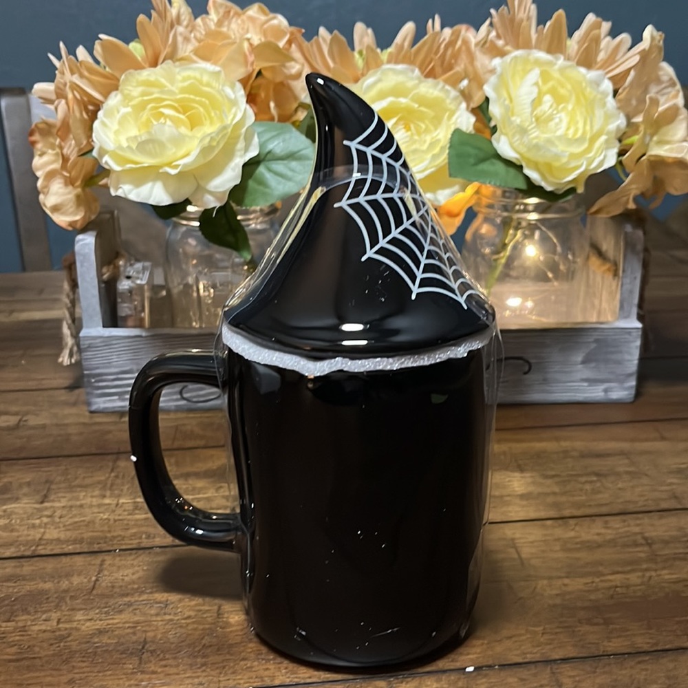RAE DUNN
Caught In Your Web Figural Mug - Picture 3 of 5